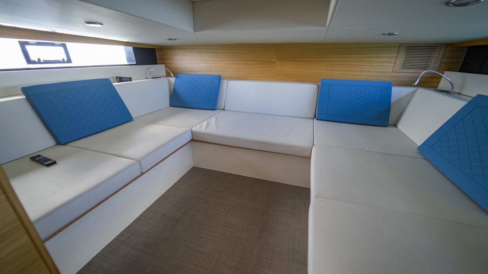 44ft BLUE FIN