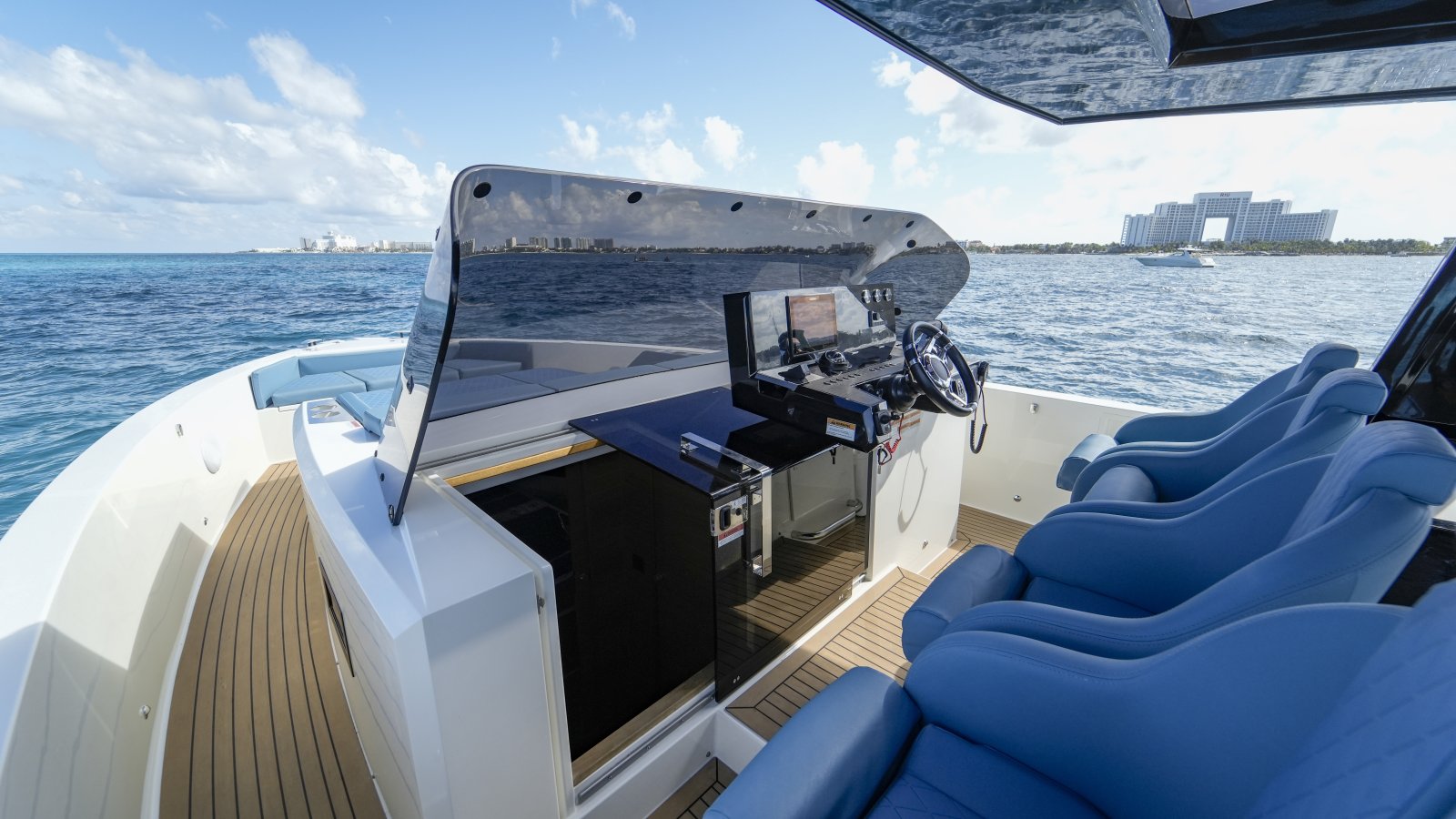 44ft BLUE FIN